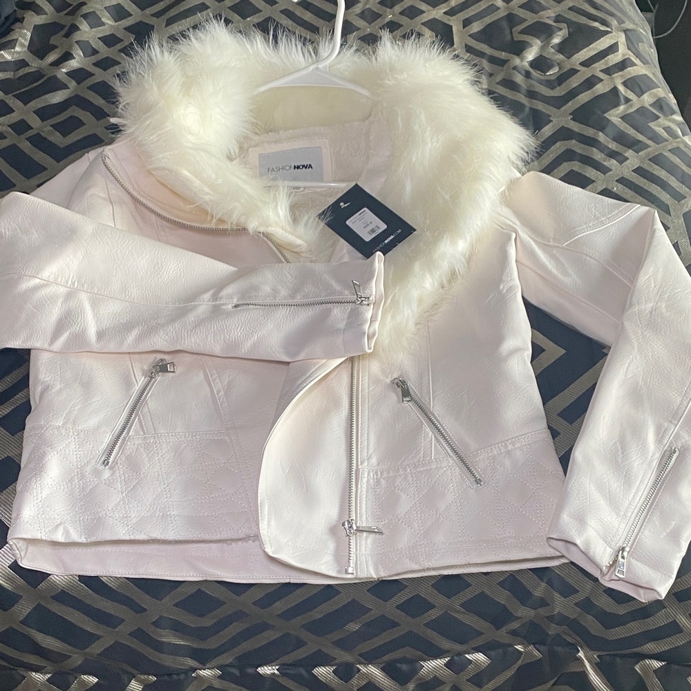 Fashion Nova Cream Faux Fur Collar Jacket